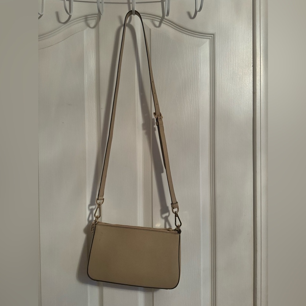 Michael Kors Jet Set Travel Pouchette Crossbody Bag - Picture 2 of 4
